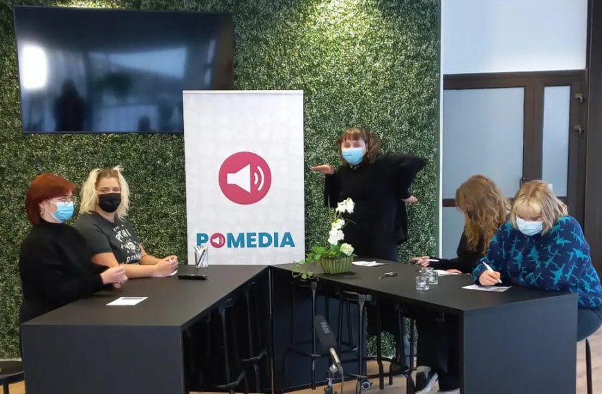 Tällainen on Pomedian toimitus — katso video tai kuuntele podcast!
