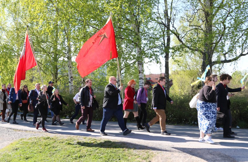 Demarinuoret kokoontuivat liittokokoukseen Seinäjoelle valitsemaan puheenjohtajaa ja järjestämään rauhanmarssin